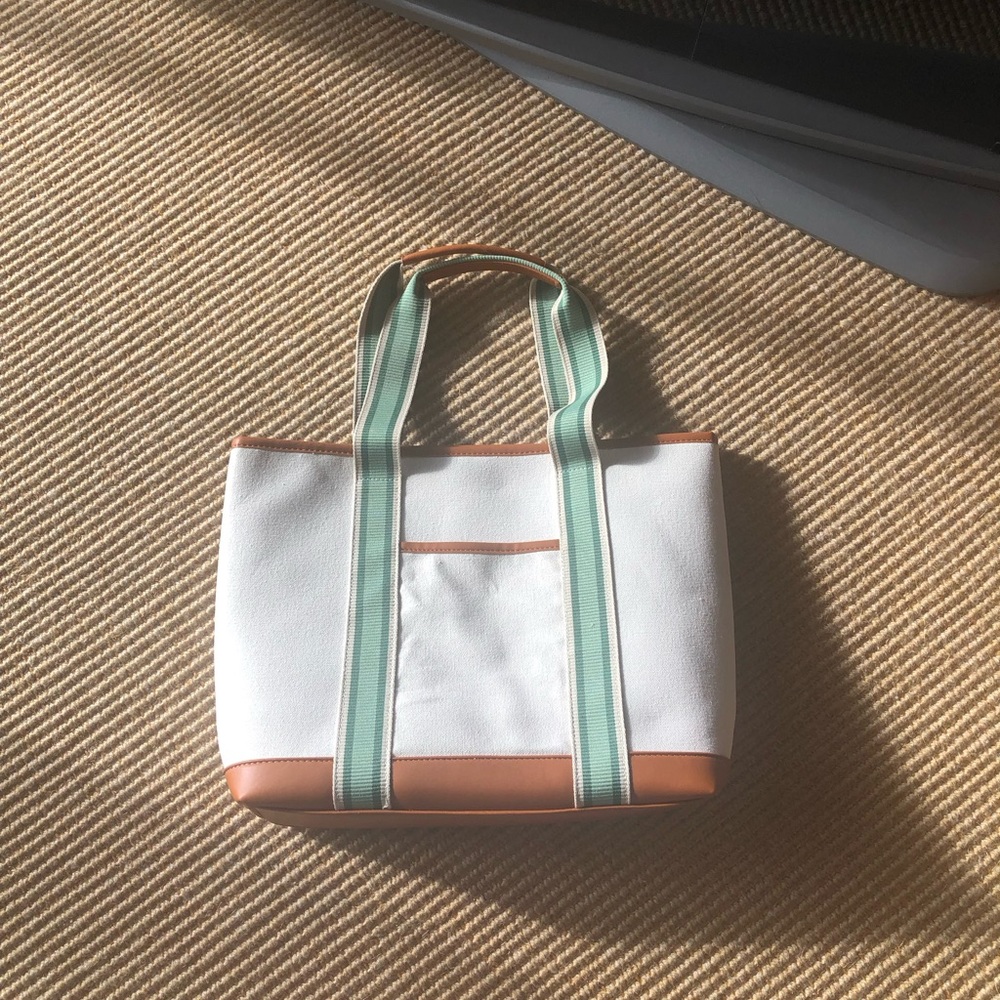 Neimans Marcus tote and cosmetic bag - Picture 2 of 6